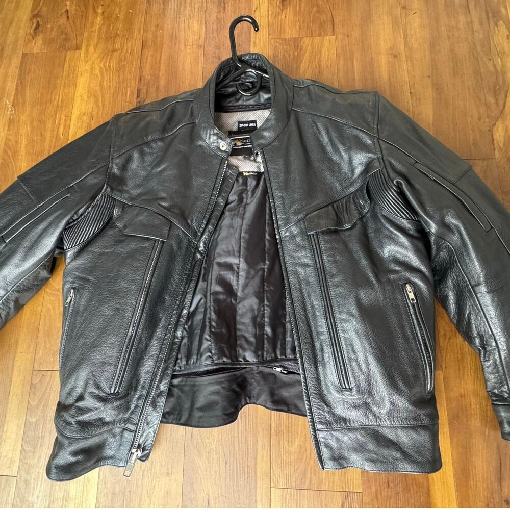 Xelement Men’s Black Leather Motorcycle Jacket – XL – Zip-Out Liner – NEW